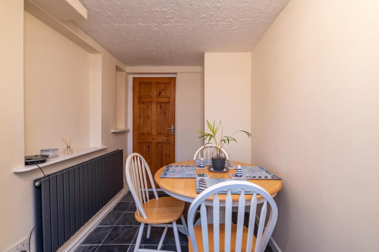 Looe Self Catering Apartment Exterior foto