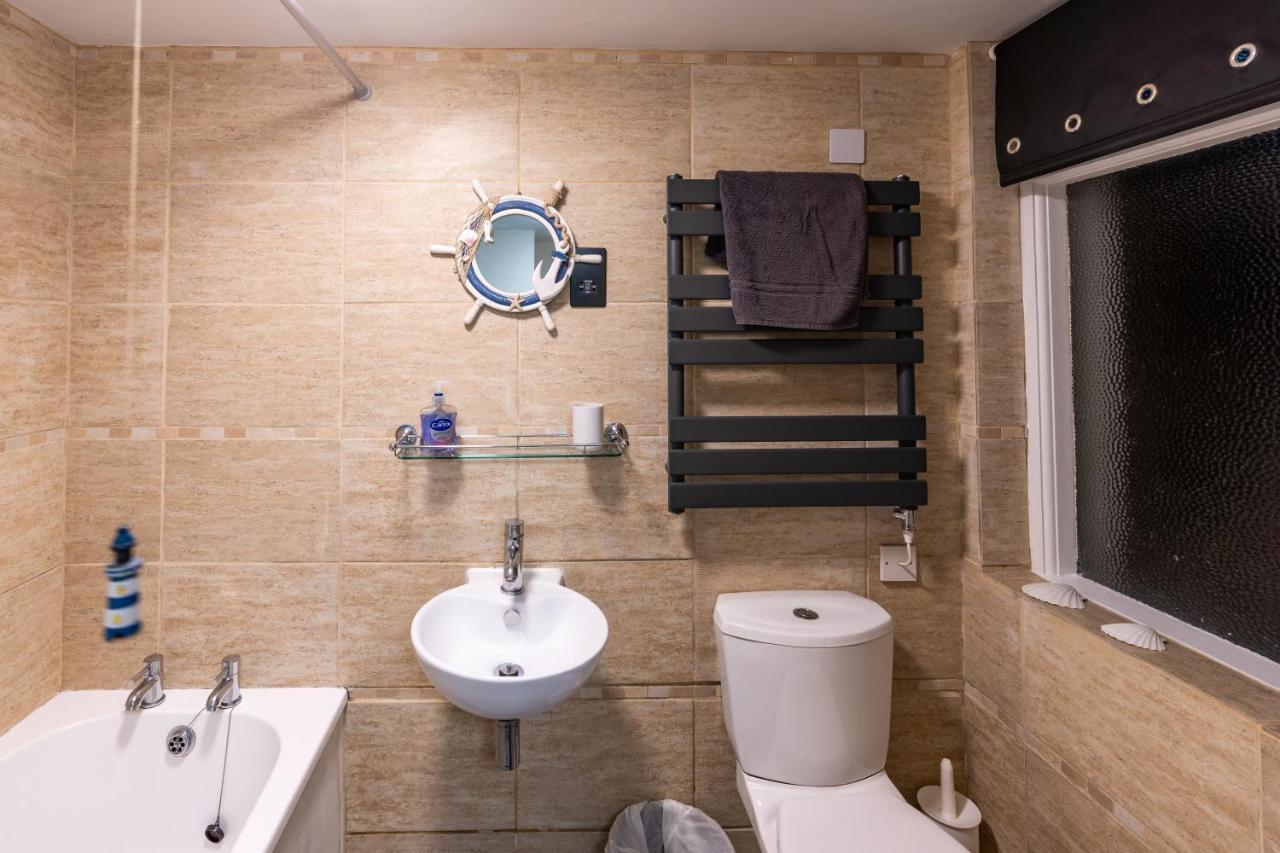 Looe Self Catering Apartment Exterior foto